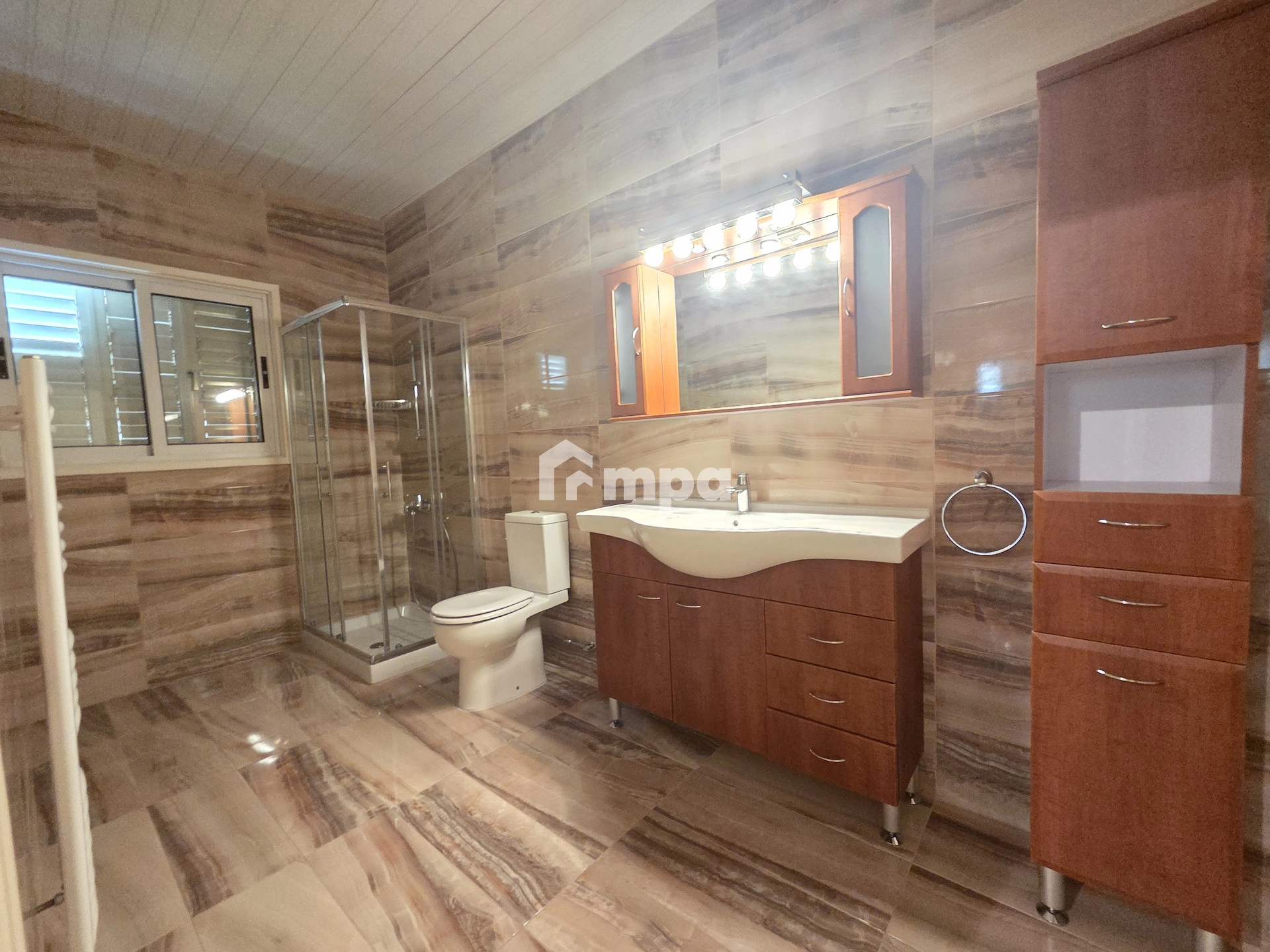 6+ Bedroom House for Sale in Latsia, Nicosia District