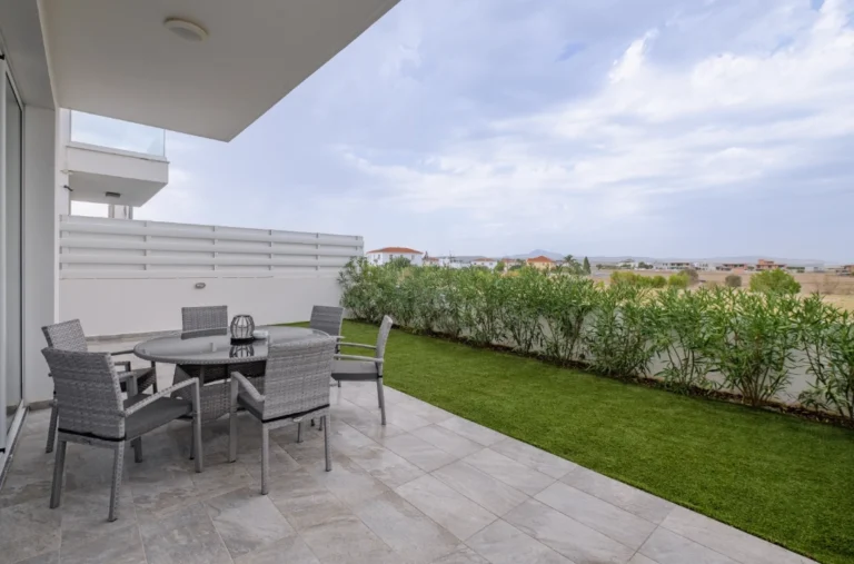 Cheap Houses and Villas for Sale Larnaca up to 600000 euro