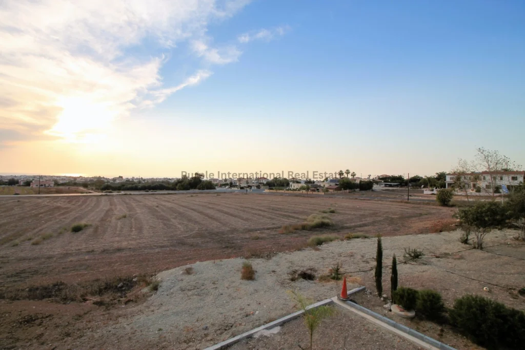 4 Bedroom House for Sale in Paphos – Emba
