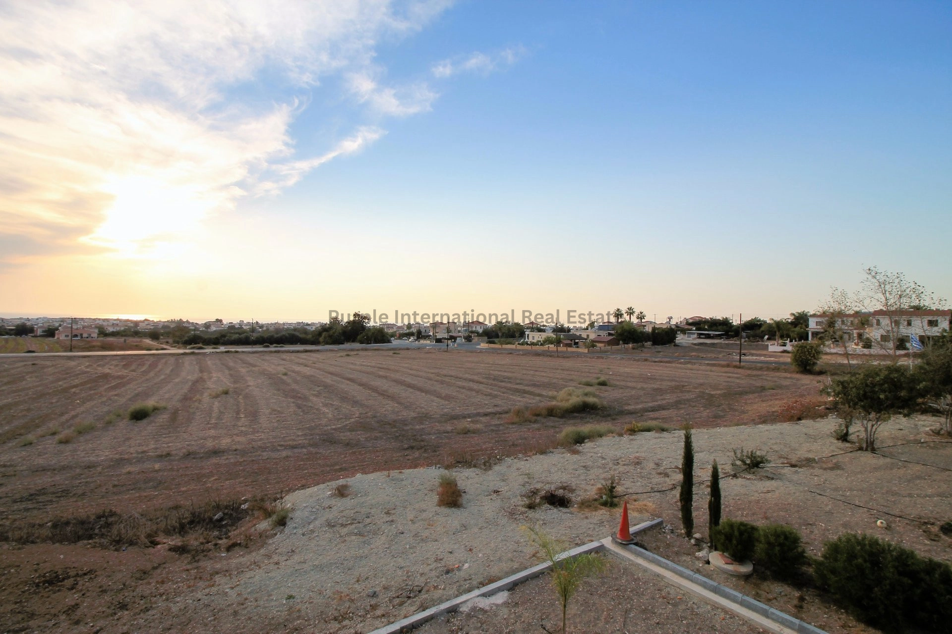4 Bedroom House for Sale in Paphos – Emba