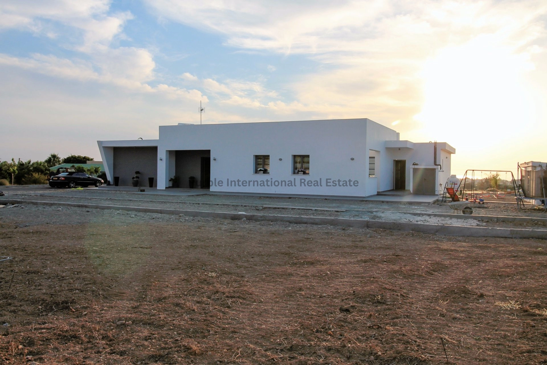 4 Bedroom House for Sale in Paphos – Emba
