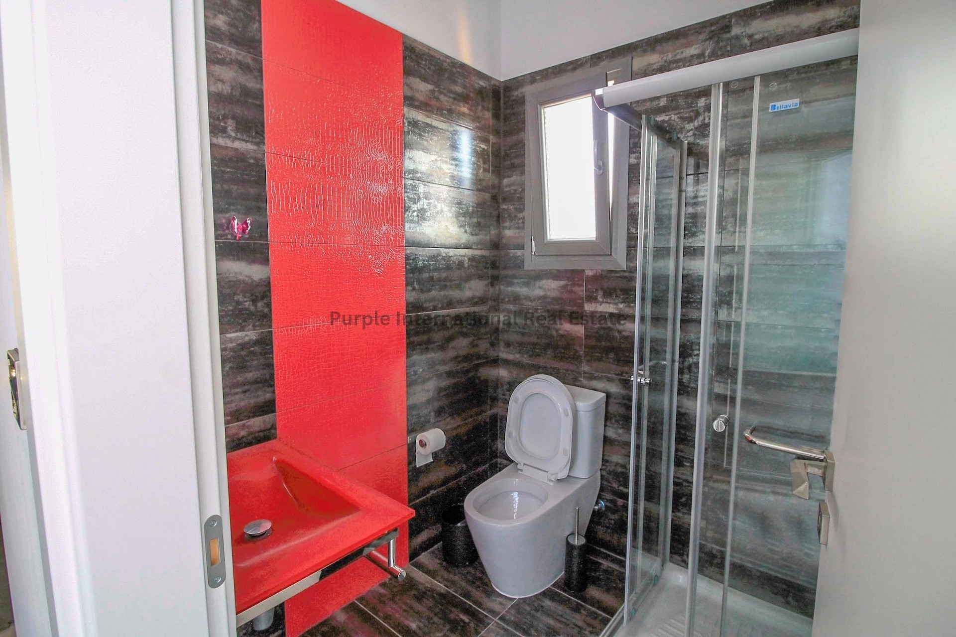 4 Bedroom House for Sale in Paphos – Emba