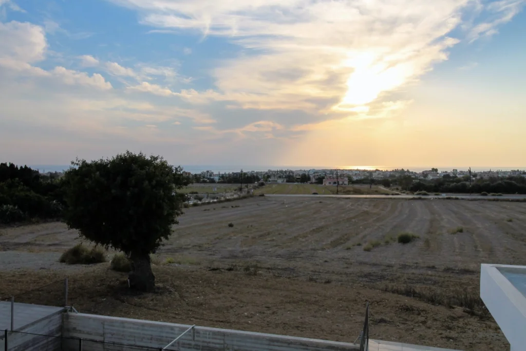 4 Bedroom House for Sale in Paphos – Emba