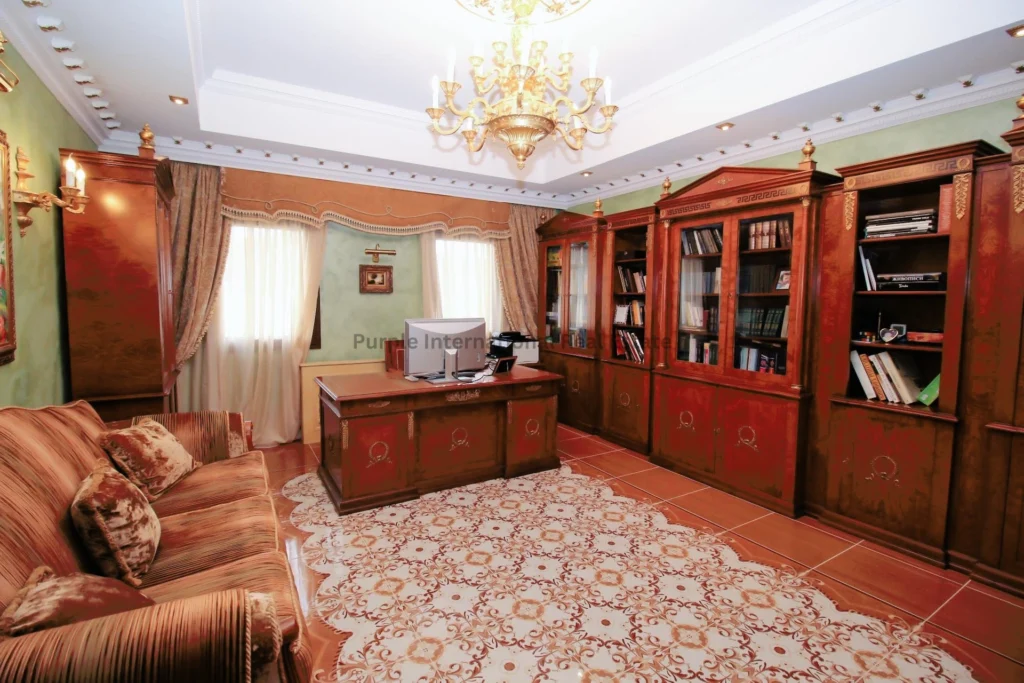 600m² House for Sale in Aphrodite Hills, Paphos District