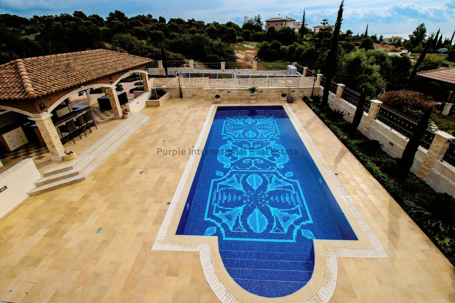 600m² House for Sale in Aphrodite Hills, Paphos District