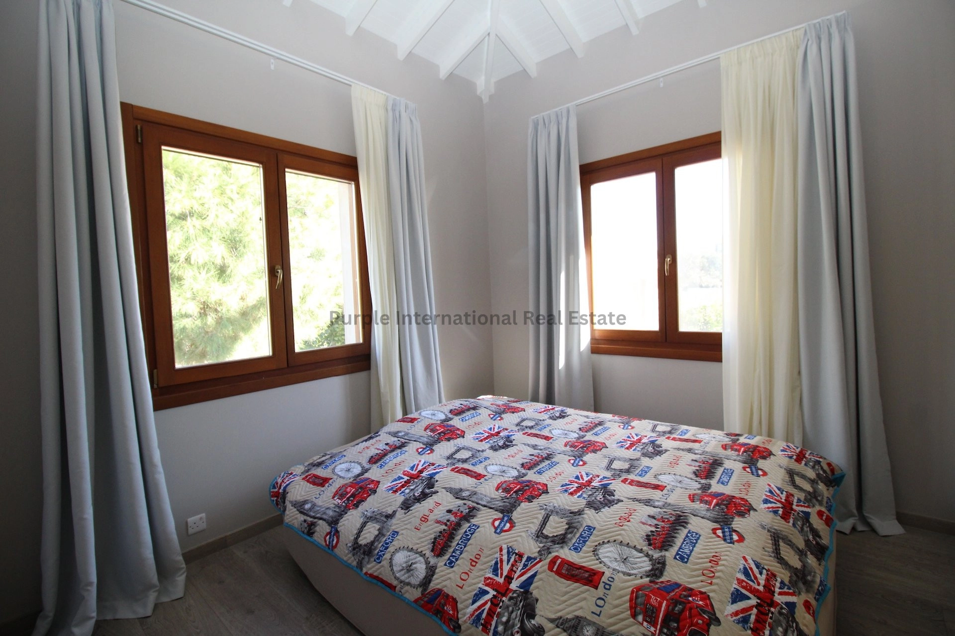 400m² House for Sale in Aphrodite Hills, Paphos District