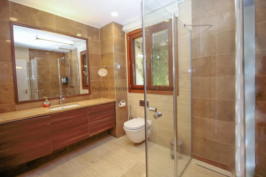 400m² House for Sale in Aphrodite Hills, Paphos District