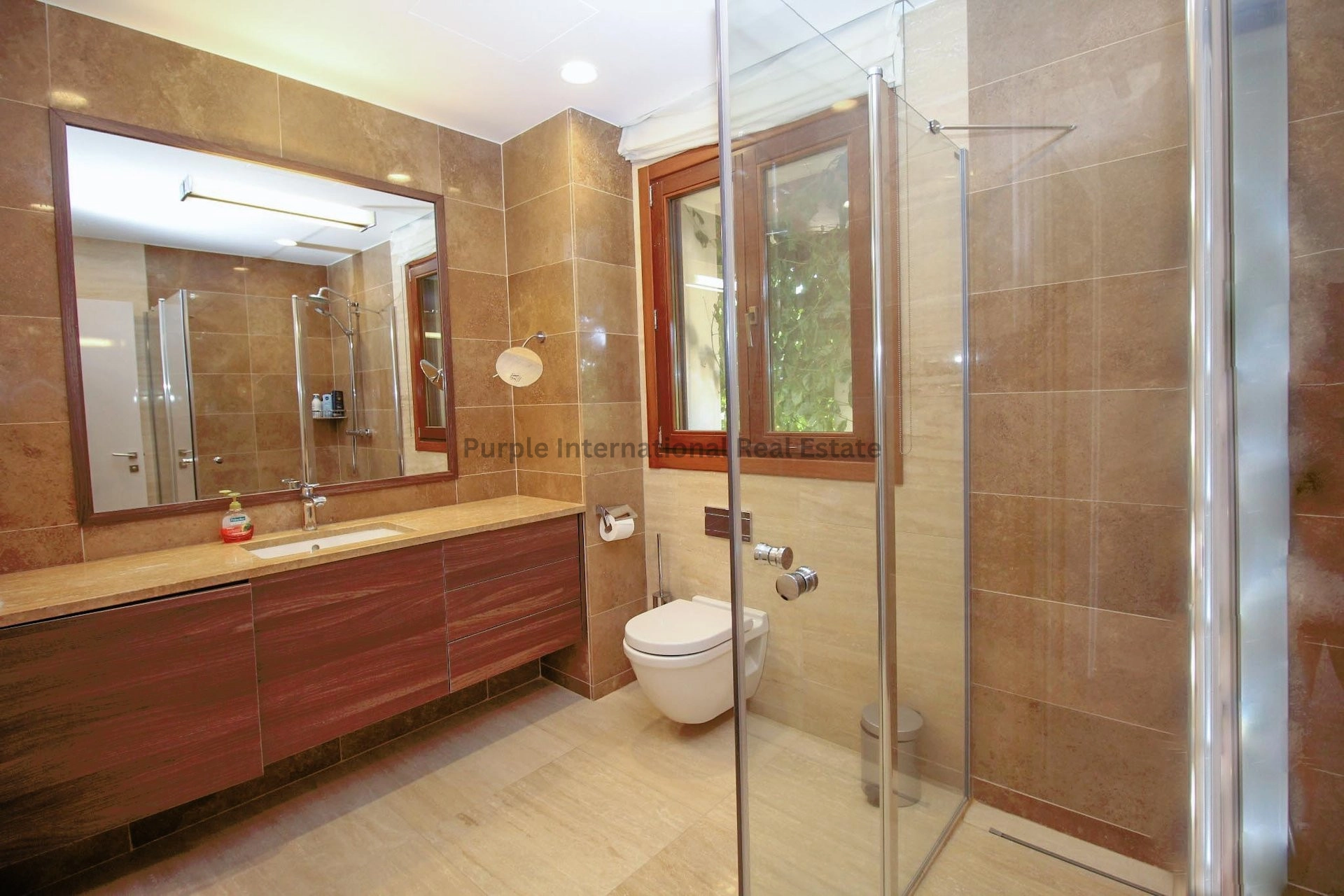 400m² House for Sale in Aphrodite Hills, Paphos District