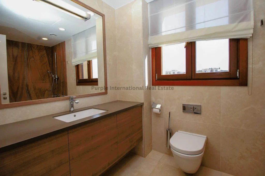 400m² House for Sale in Aphrodite Hills, Paphos District
