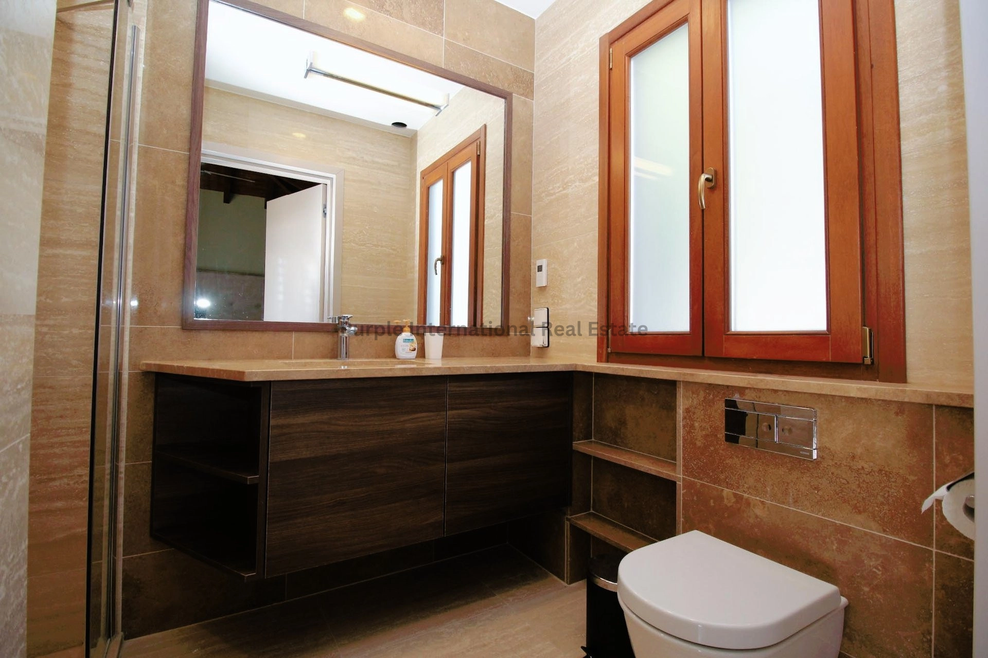 400m² House for Sale in Aphrodite Hills, Paphos District