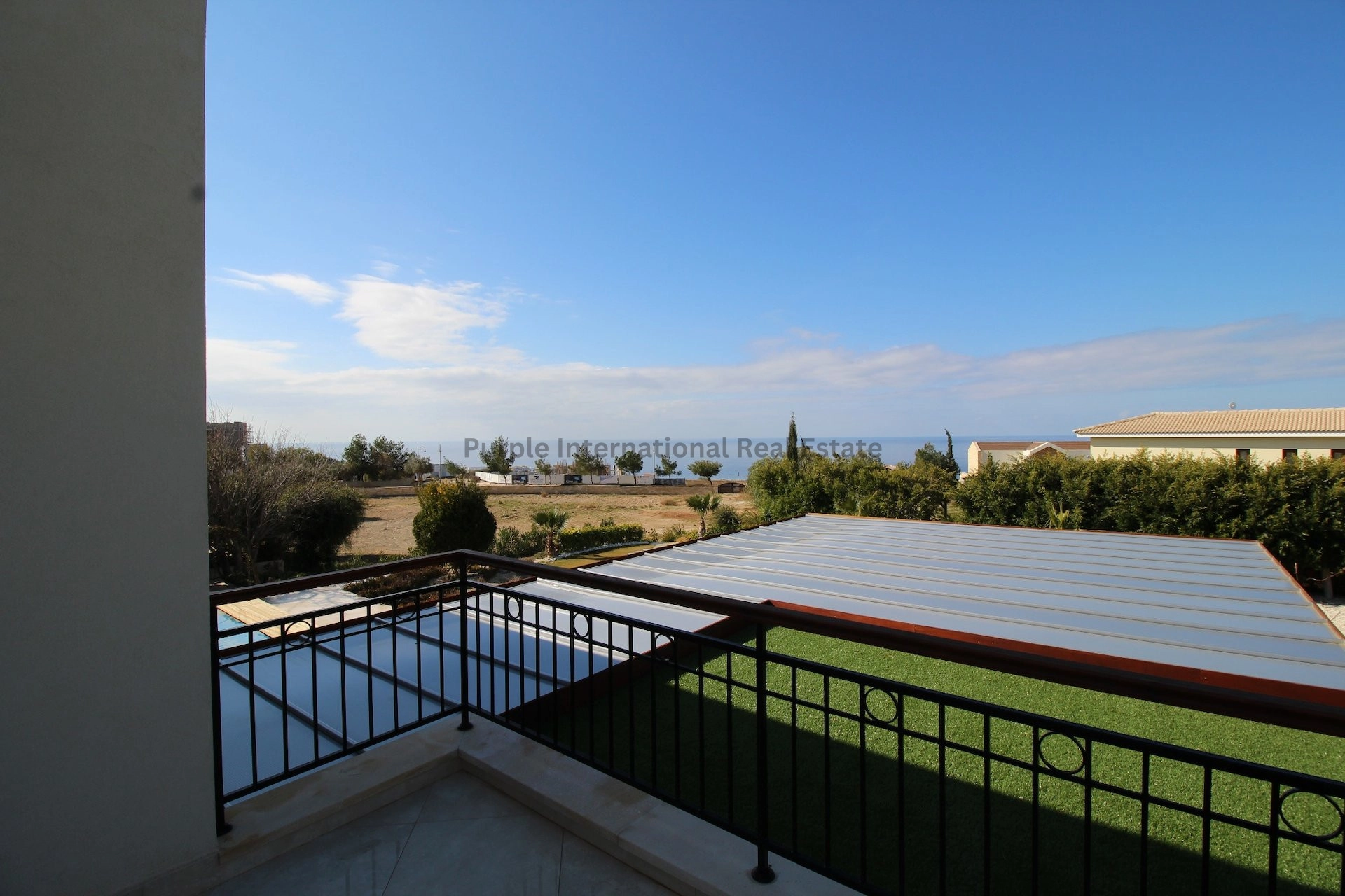 400m² House for Sale in Aphrodite Hills, Paphos District