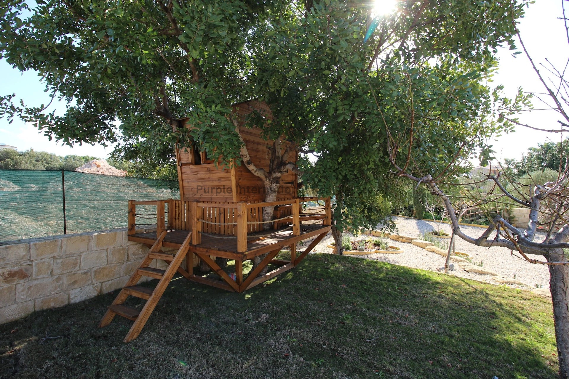 400m² House for Sale in Aphrodite Hills, Paphos District