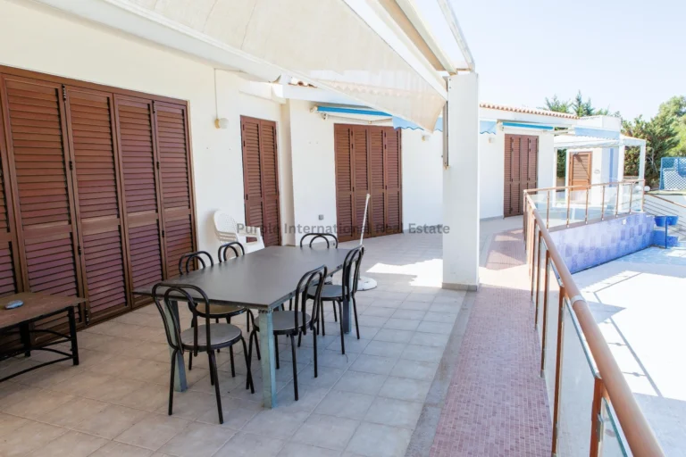 Cheap Houses and Villas for Sale Famagusta up to 800000 euro