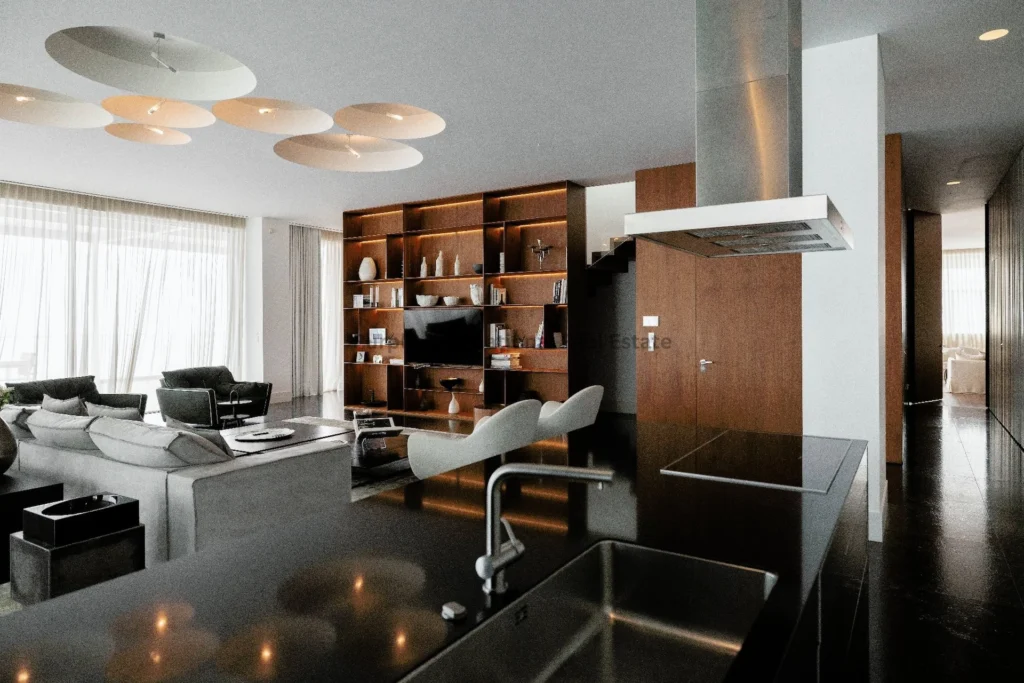 4 Bedroom Apartment for Sale in Limassol – Neapolis