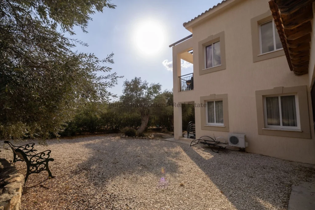 4 Bedroom House for Sale in Steni, Paphos District