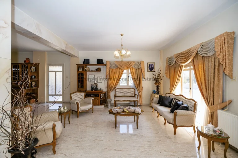 Cheap Houses and Villas for Sale Larnaca up to 800000 euro