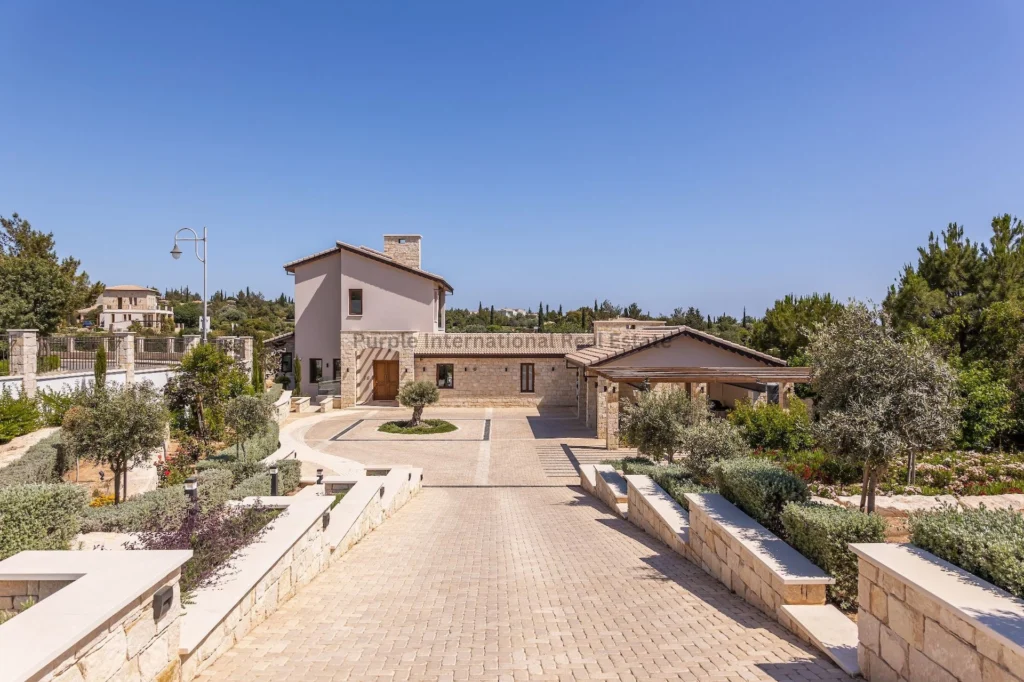 532m² House for Sale in Aphrodite Hills, Paphos District