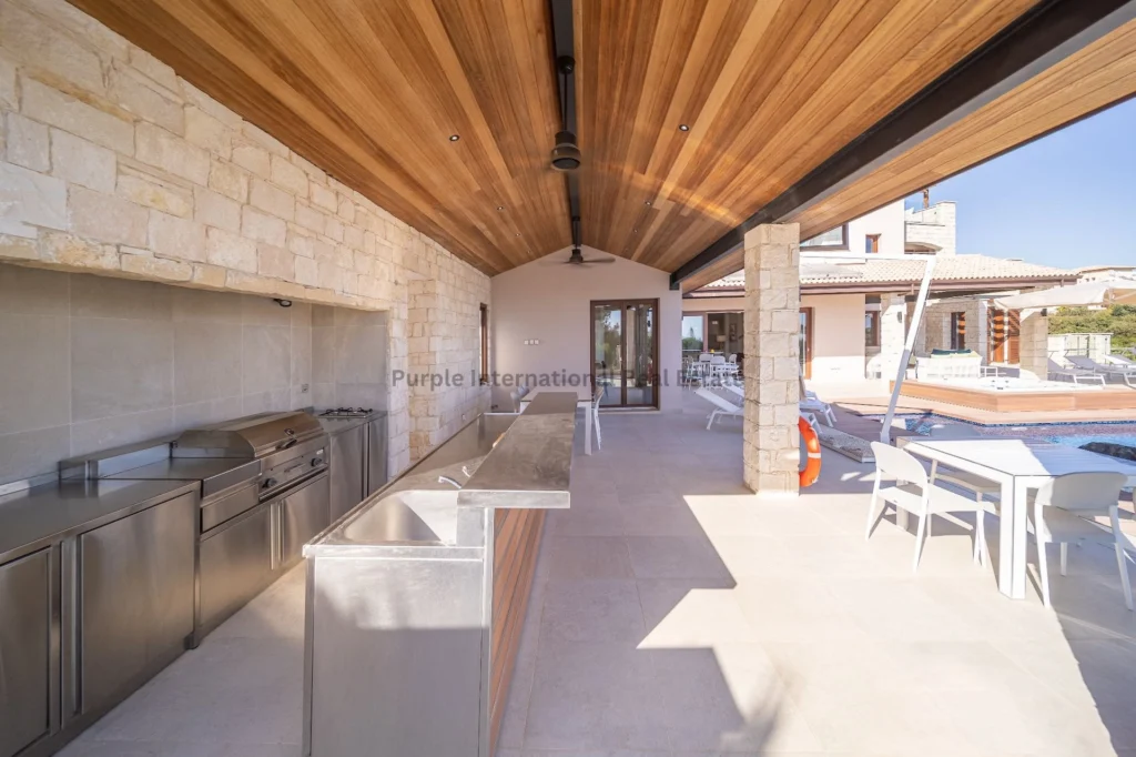 532m² House for Sale in Aphrodite Hills, Paphos District
