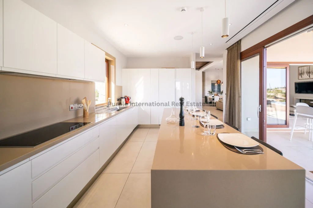 532m² House for Sale in Aphrodite Hills, Paphos District