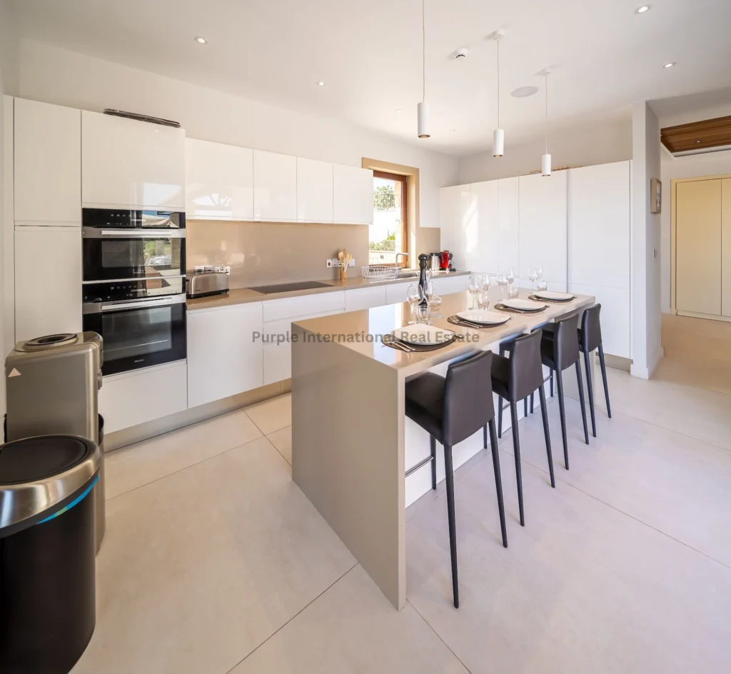 532m² House for Sale in Aphrodite Hills, Paphos District