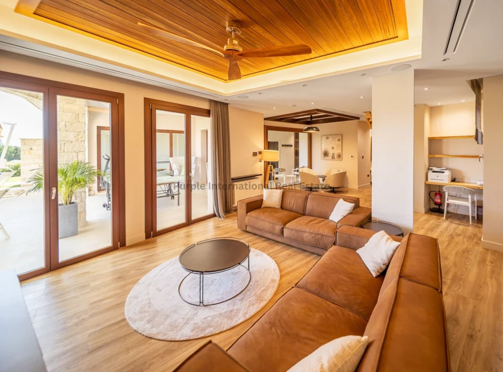 532m² House for Sale in Aphrodite Hills, Paphos District