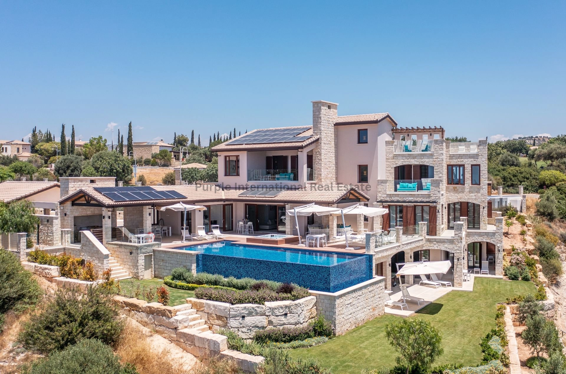 532m² House for Sale in Aphrodite Hills, Paphos District