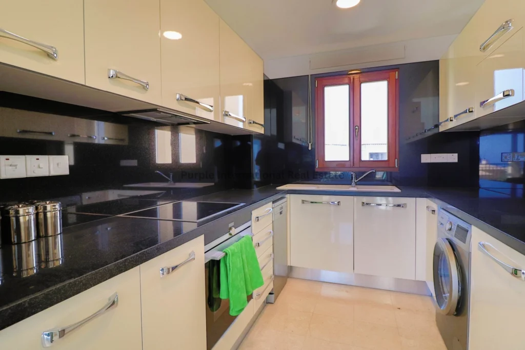 2 Bedroom Apartment for Sale in Aphrodite Hills, Paphos District