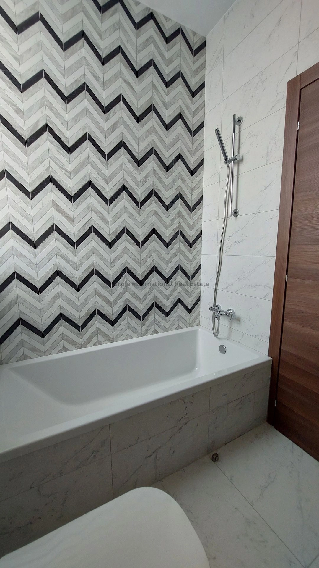 4 Bedroom Apartment for Rent in Germasogeia, Limassol District