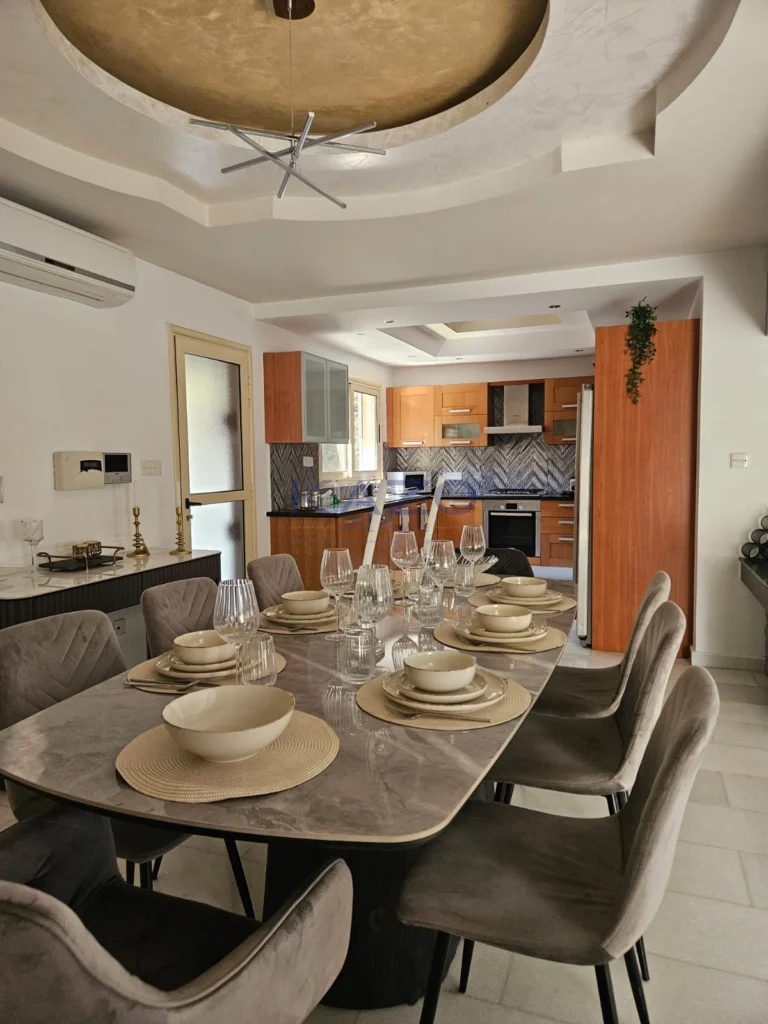 530m² House for Rent in Limassol District