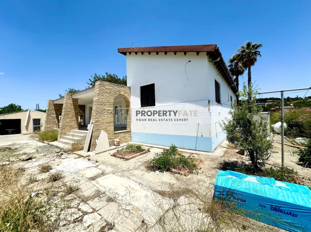 3 Bedroom House for Sale in Kellaki, Limassol District