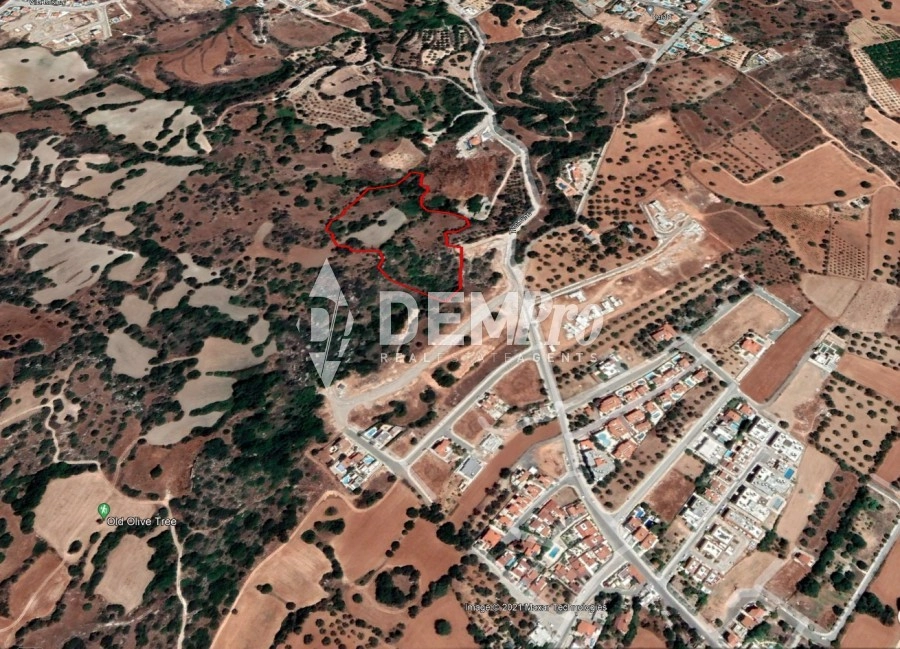 18,061m² Plot for Sale in Tremithousa, Paphos District