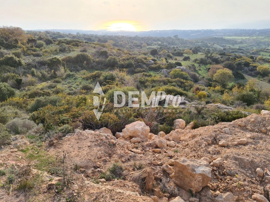 18,061m² Plot for Sale in Tremithousa, Paphos District