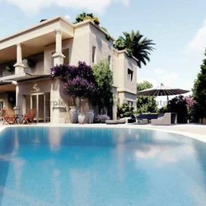 5 Bedroom House for Sale in Chlorakas, Paphos District