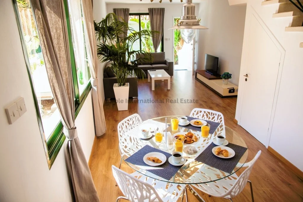 1381m² Building for Sale in Kissonerga, Paphos District