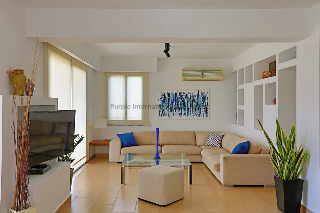 1381m² Building for Sale in Kissonerga, Paphos District