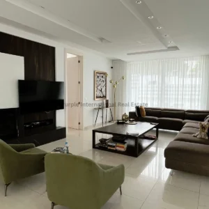 5 Bedroom House for Sale in Paphos – Anavargos