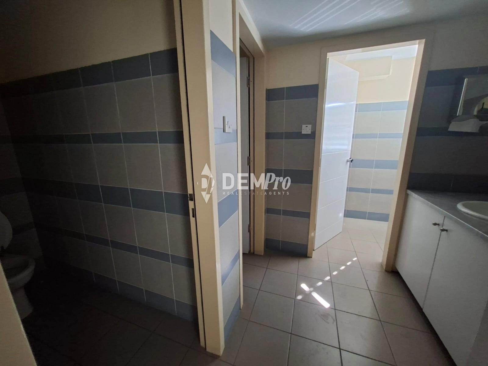 160m² Office for Rent in Paphos District