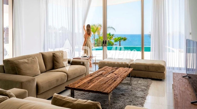 4 Bedroom House for Sale in Kissonerga, Paphos District