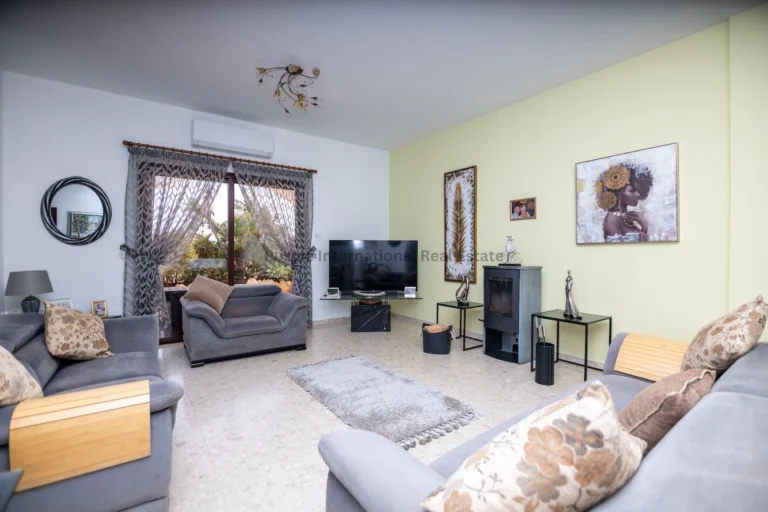 Cheap Houses and Villas for Sale Famagusta up to 800000 euro