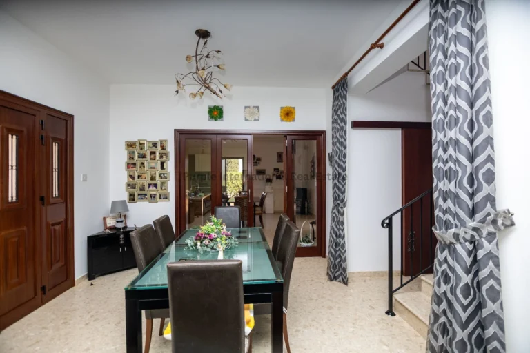 Cheap Houses and Villas for Sale Famagusta up to 800000 euro