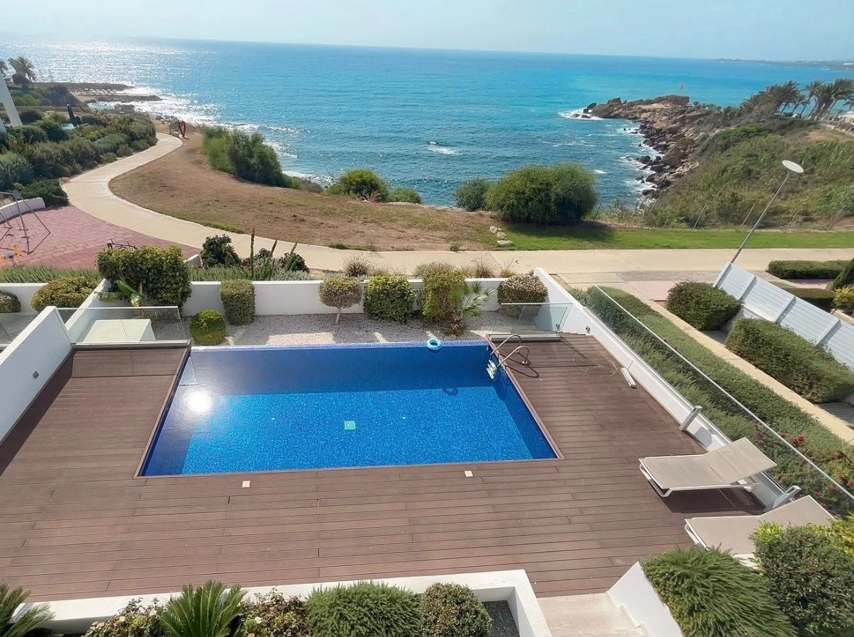 4 Bedroom House for Sale in Kissonerga, Paphos District