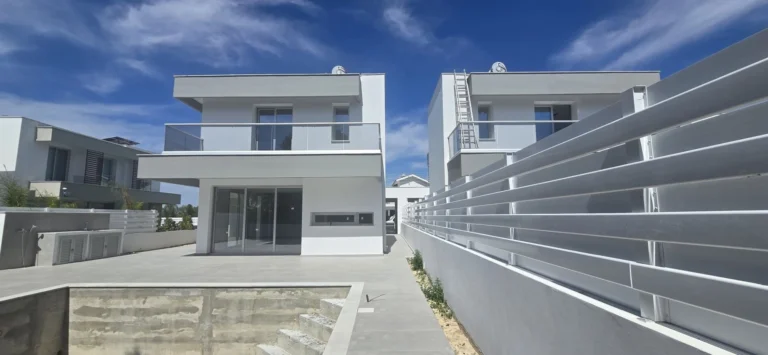Cheap Houses and Villas for Sale Larnaca up to 700000 euro