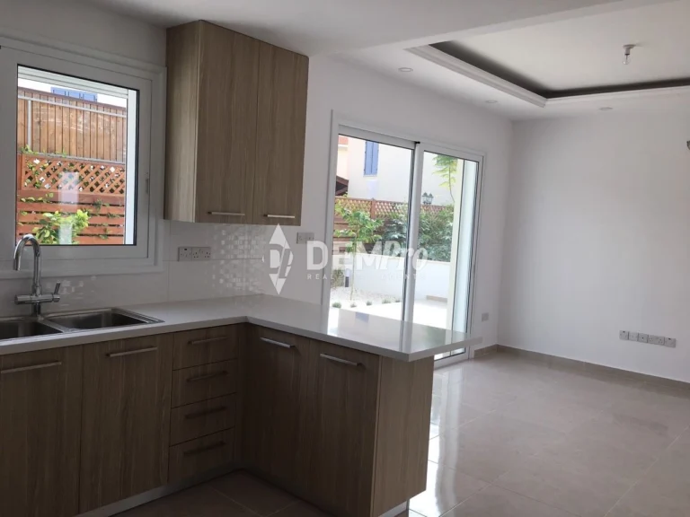 Cheap Houses and Villas for Sale Paphos up to 600000 euro