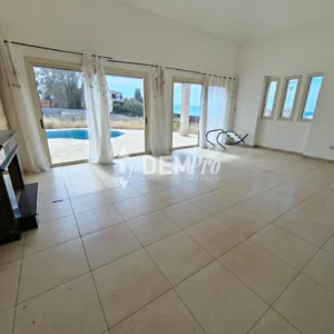 3 Bedroom House for Sale in Argaka, Paphos District