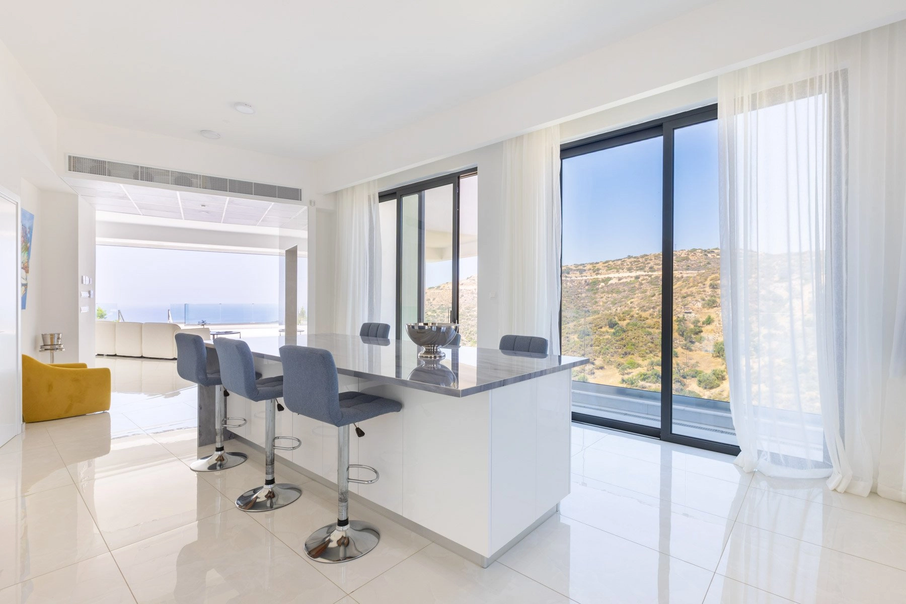 6+ Bedroom House for Sale in Agios Tychonas, Limassol District