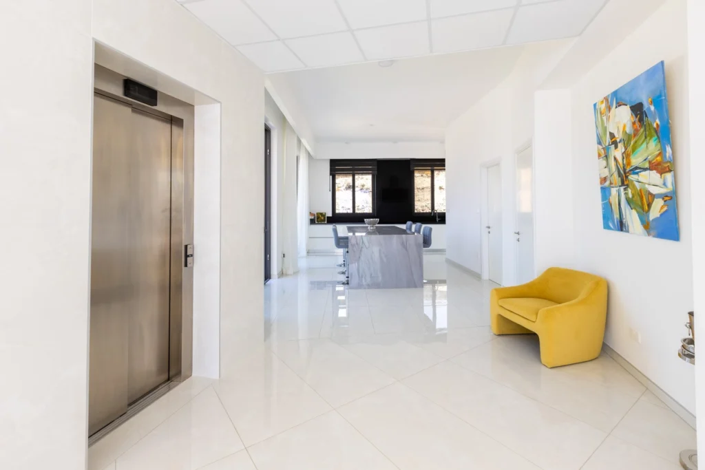 6+ Bedroom House for Sale in Agios Tychonas, Limassol District