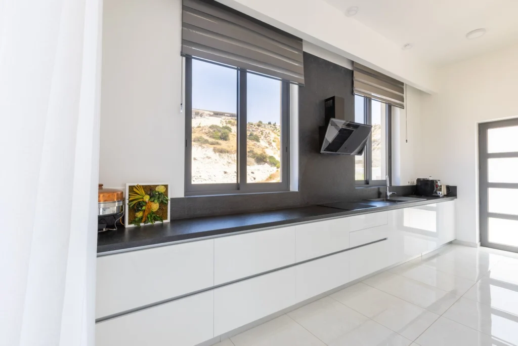 6+ Bedroom House for Sale in Agios Tychonas, Limassol District