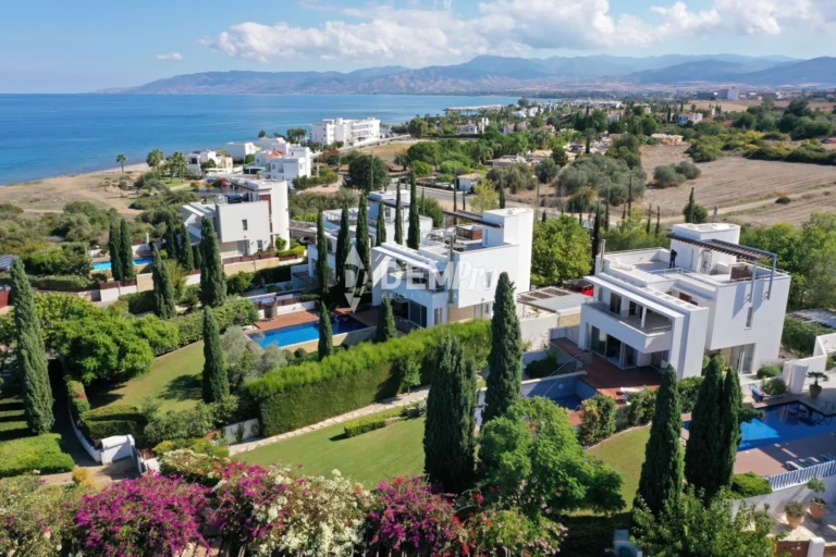 4 Bedroom House for Sale in Latchi (Lakki / Latsi), Paphos District