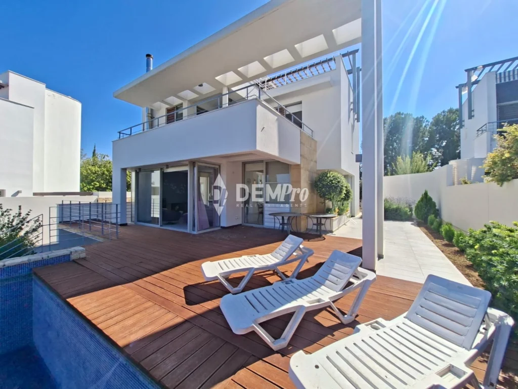 4 Bedroom House for Sale in Latchi (Lakki / Latsi), Paphos District