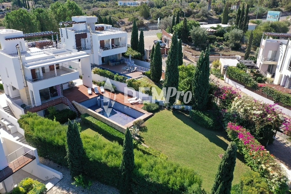 4 Bedroom House for Sale in Latchi (Lakki / Latsi), Paphos District